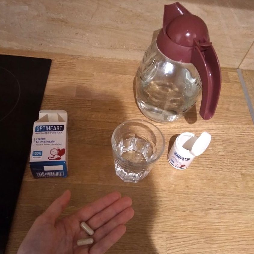 Optiheart – kapsuly v bielej fľaštičke